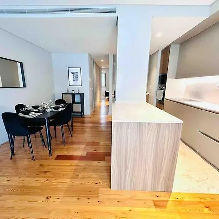 Marques De Pombal Flat A Great Locations Center *