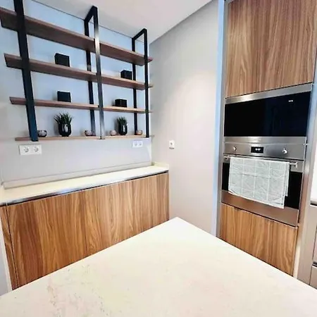 Marques De Pombal Flat A Great Locations Center * Lissabon